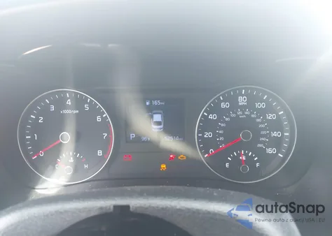 2020 Kia Forte Lxs z USA, uszkodzony, nr VIN 3KPF24AD4LE175702